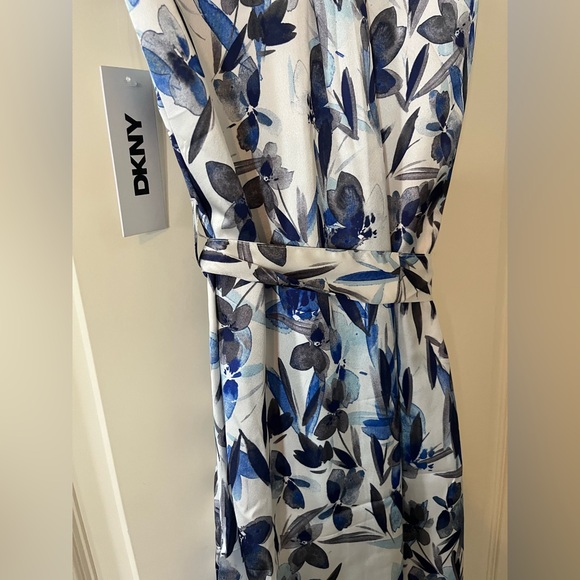 DKNY Floral Blue and White Belted Sleeveless Dress Women’s Size 2 - Picture 3 of 14